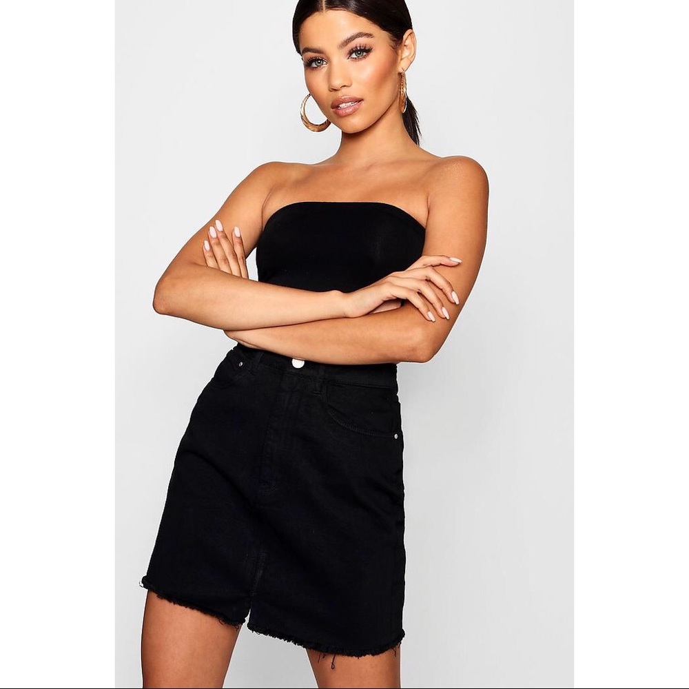[boohoo] • [black denim skirt]